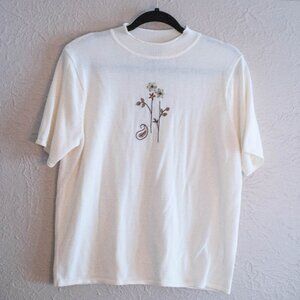 Embroidered Cream Tee | Minimalist Floral Design
